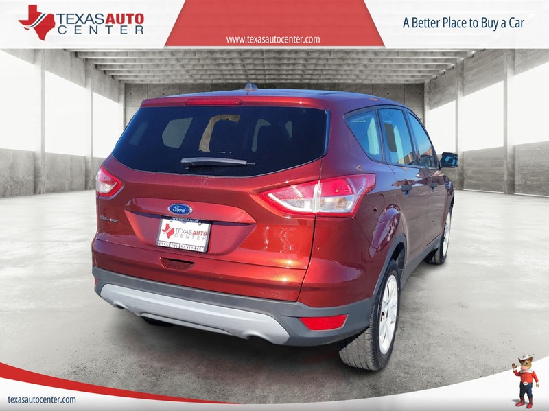 Ford Escape Vehicle Full-screen Gallery Image 05