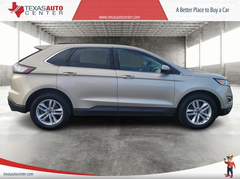 Ford Edge Vehicle Full-screen Gallery Image 4