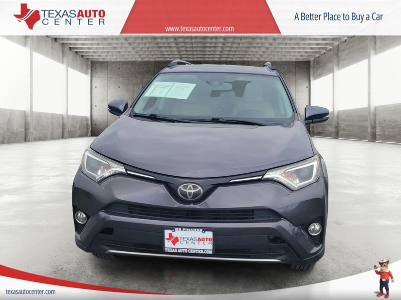 Toyota RAV4 Vehicle Full-screen Gallery Image 03