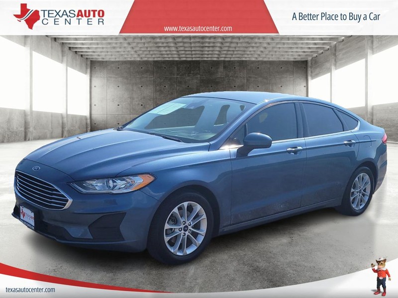 Ford Fusion Vehicle Full-screen Gallery Image 2