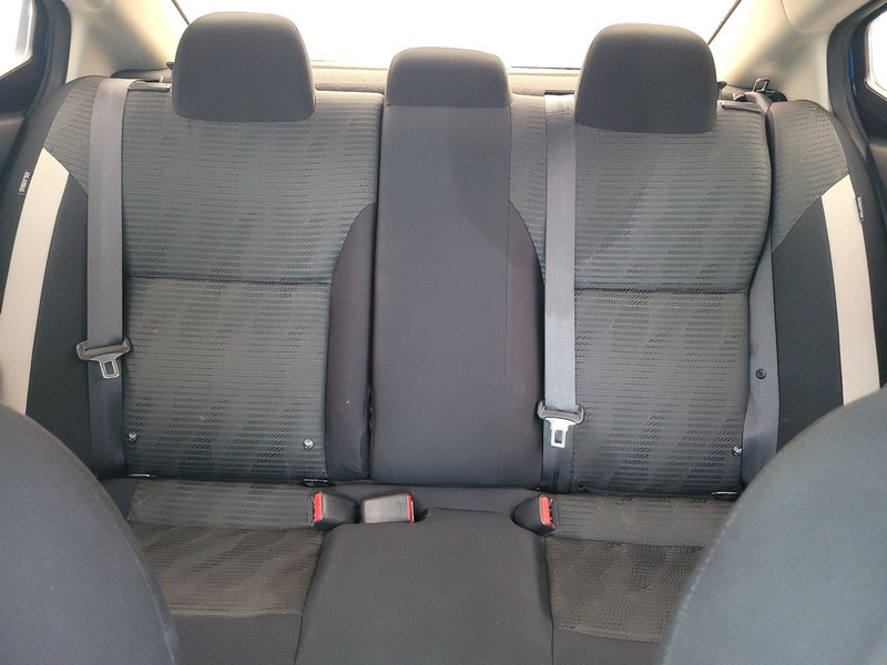 Nissan Versa Vehicle Full-screen Gallery Image 11