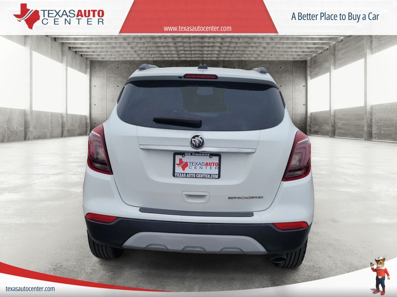 Buick Encore Vehicle Full-screen Gallery Image 06