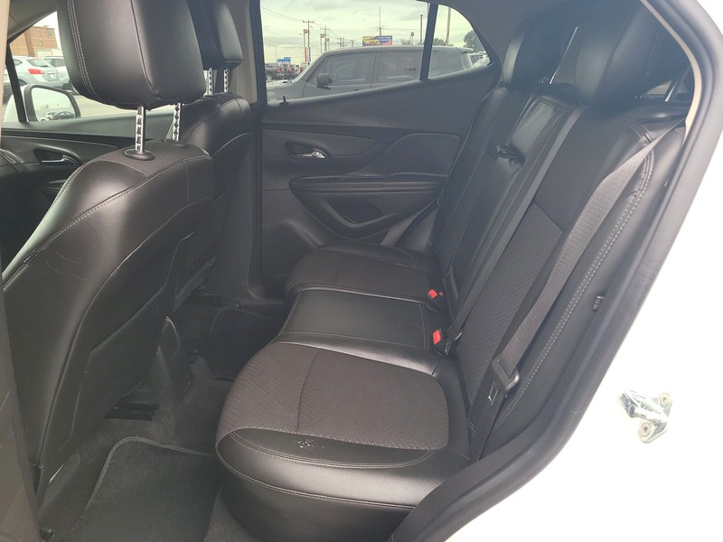 Buick Encore Vehicle Full-screen Gallery Image 10