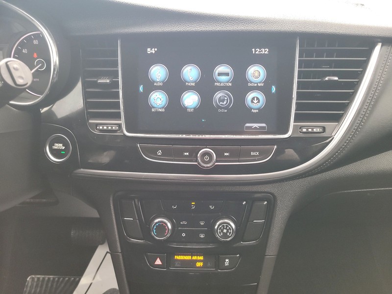 Buick Encore Vehicle Full-screen Gallery Image 12