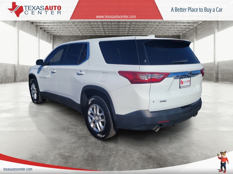 Chevrolet Traverse Vehicle Full-screen Gallery Image 5