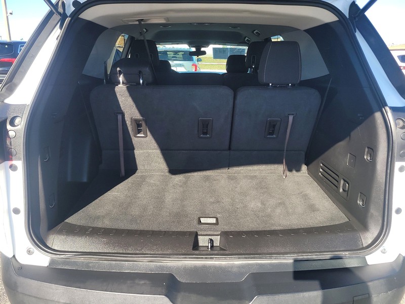 Chevrolet Traverse Vehicle Full-screen Gallery Image 11