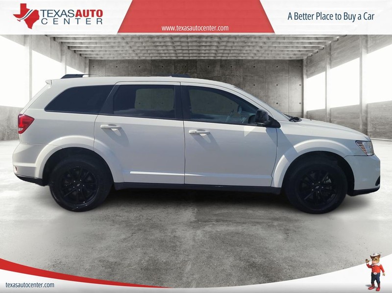 Dodge Journey Vehicle Full-screen Gallery Image 4