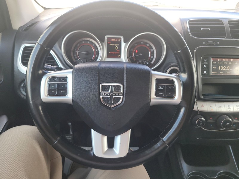 Dodge Journey Vehicle Full-screen Gallery Image 14