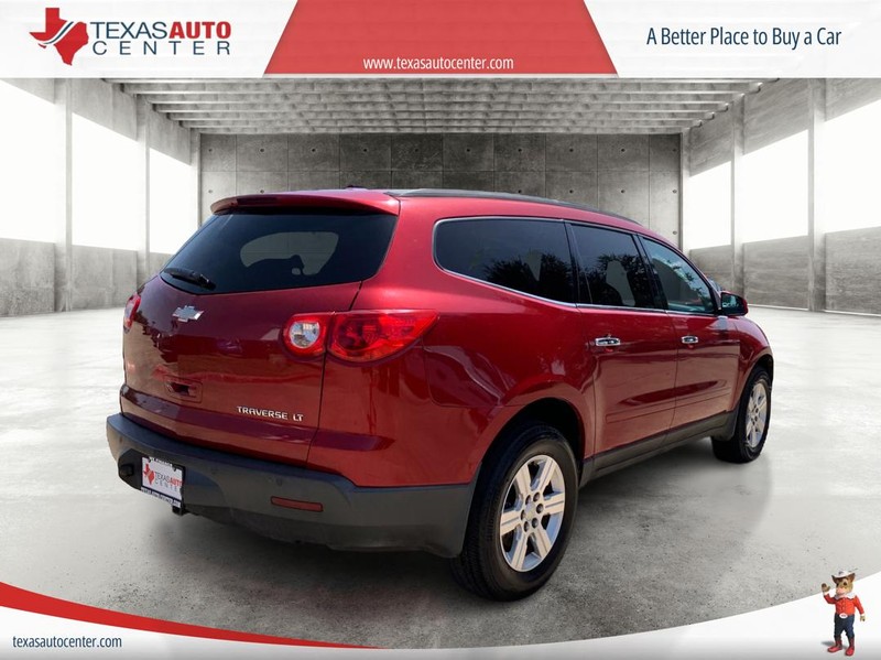 Chevrolet Traverse Vehicle Full-screen Gallery Image 7