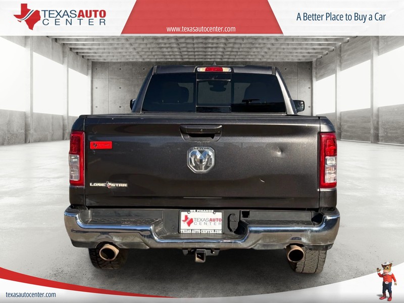 Ram 1500 Vehicle Full-screen Gallery Image 06