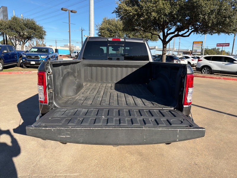 Ram 1500 Vehicle Full-screen Gallery Image 11