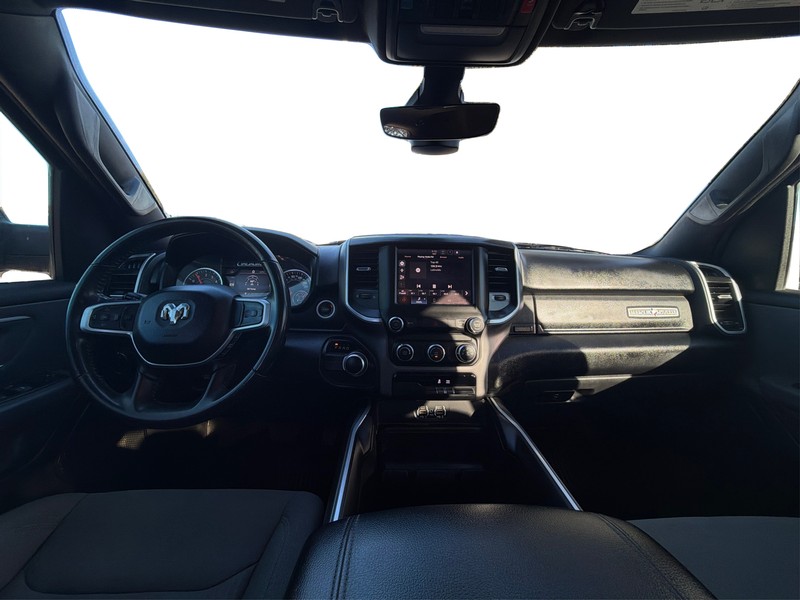 Ram 1500 Vehicle Full-screen Gallery Image 16