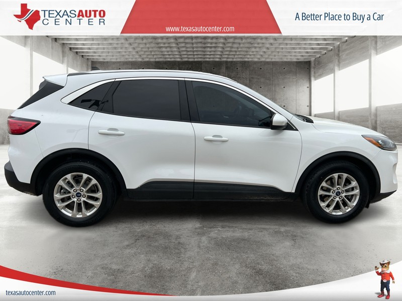 Ford Escape Vehicle Full-screen Gallery Image 4