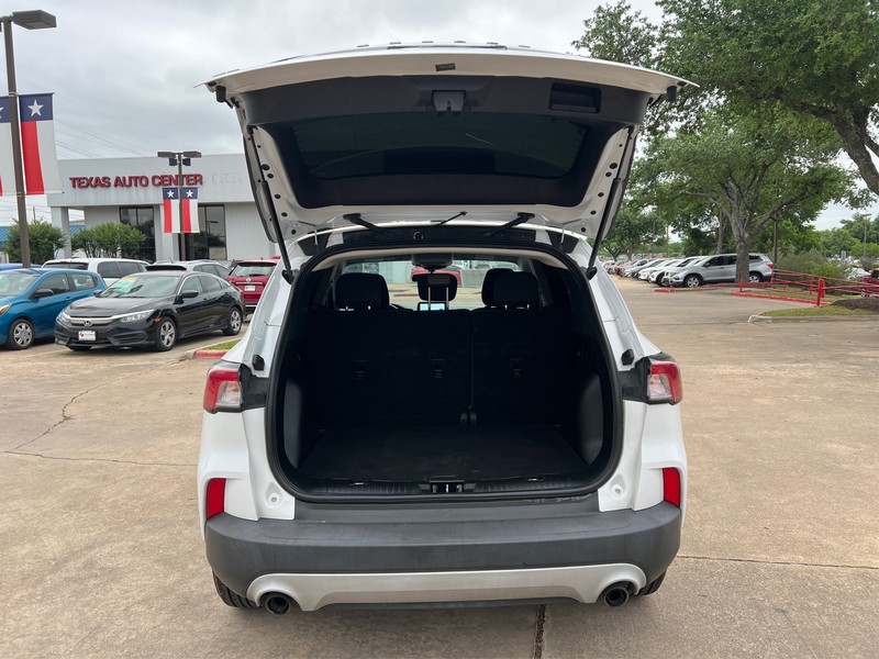 Ford Escape Vehicle Full-screen Gallery Image 11