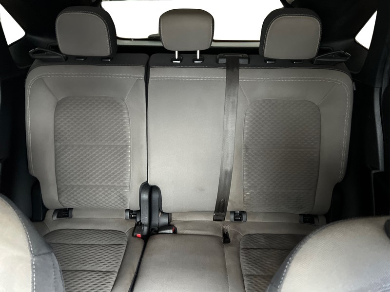 Ford Escape Vehicle Full-screen Gallery Image 13