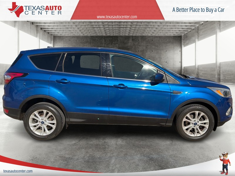 Ford Escape Vehicle Full-screen Gallery Image 02