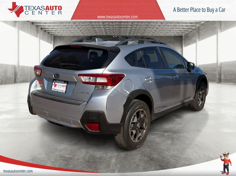 Subaru Crosstrek Vehicle Full-screen Gallery Image 07