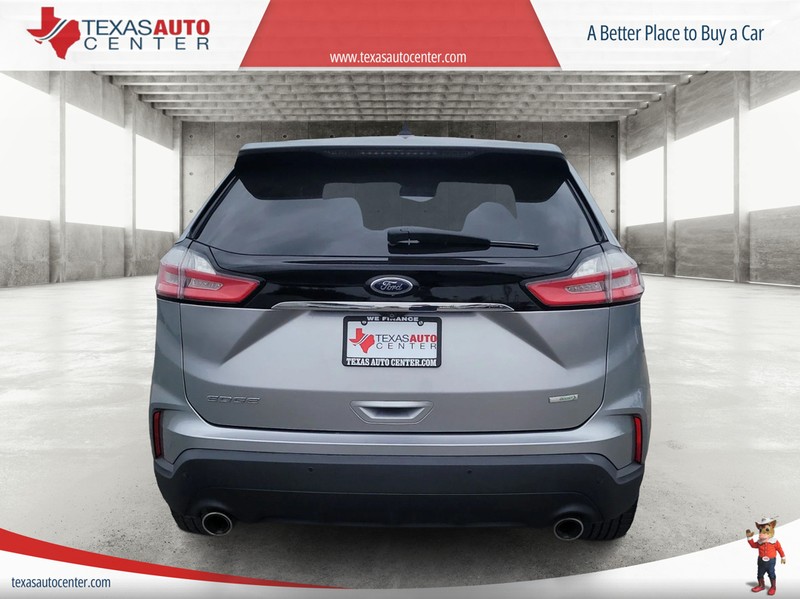 Ford Edge Vehicle Full-screen Gallery Image 06