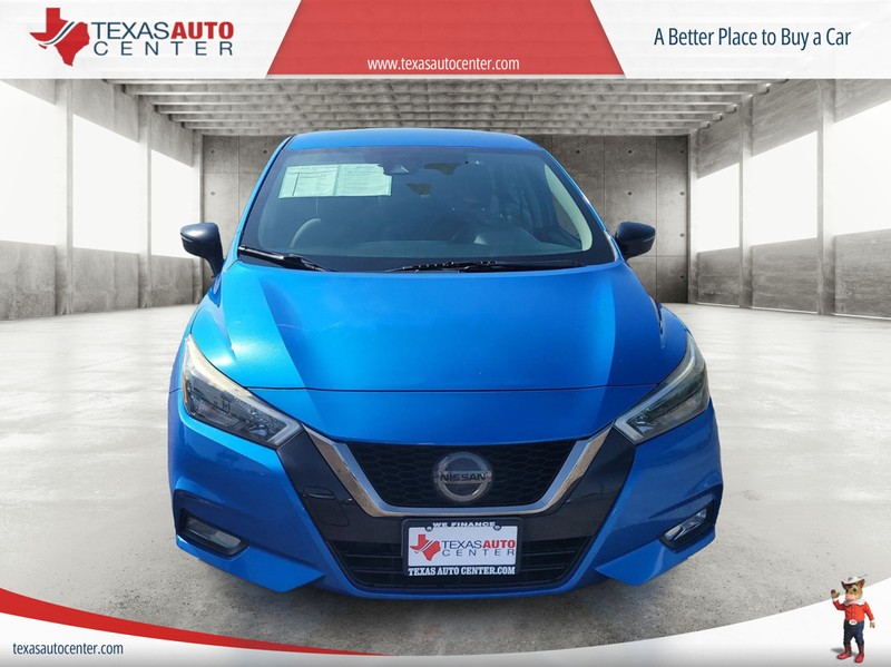 Nissan Versa Sedan Vehicle Full-screen Gallery Image 3