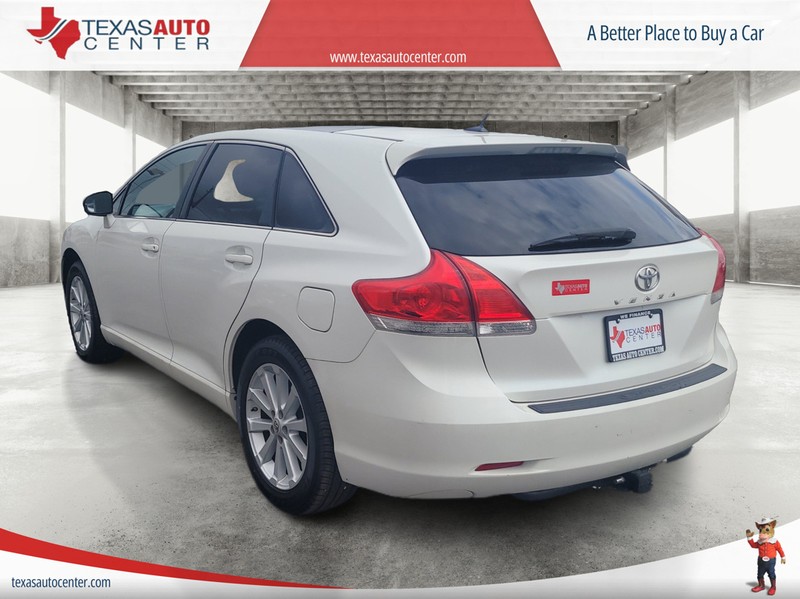 Toyota Venza Vehicle Full-screen Gallery Image 8