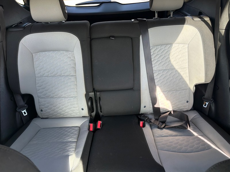 Chevrolet Equinox Vehicle Full-screen Gallery Image 13