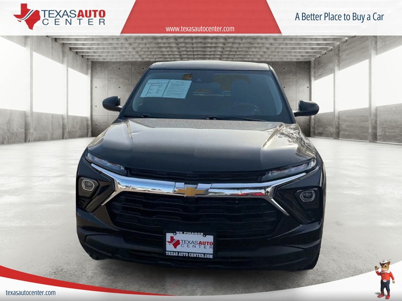 Chevrolet Trailblazer Vehicle Full-screen Gallery Image 03