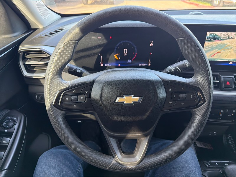 Chevrolet Trailblazer Vehicle Full-screen Gallery Image 14