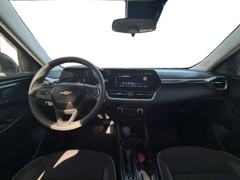 Chevrolet Trailblazer Vehicle Full-screen Gallery Image 15