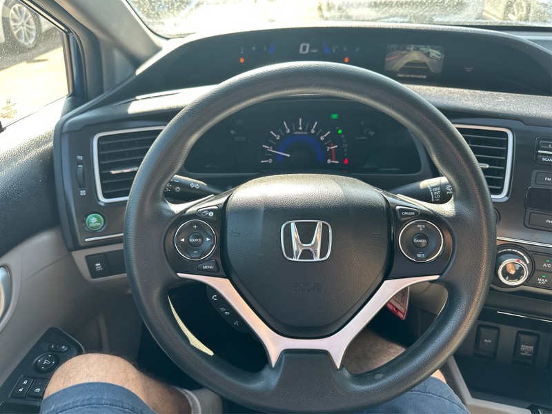 Honda Civic Sedan Vehicle Full-screen Gallery Image 13