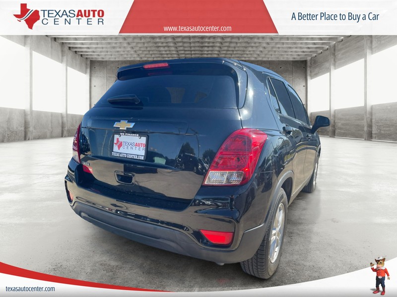 Chevrolet Trax Vehicle Full-screen Gallery Image 6