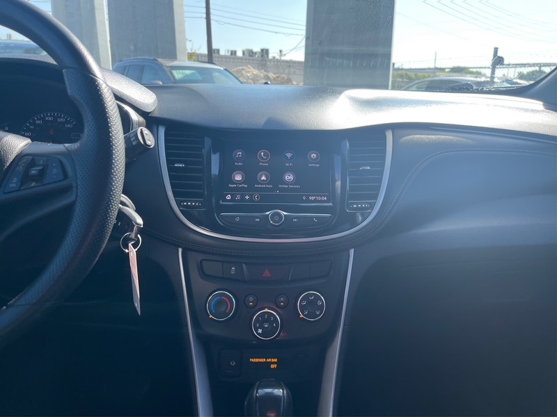 Chevrolet Trax Vehicle Full-screen Gallery Image 11