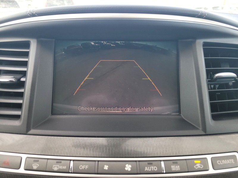 INFINITI QX60 Vehicle Full-screen Gallery Image 16