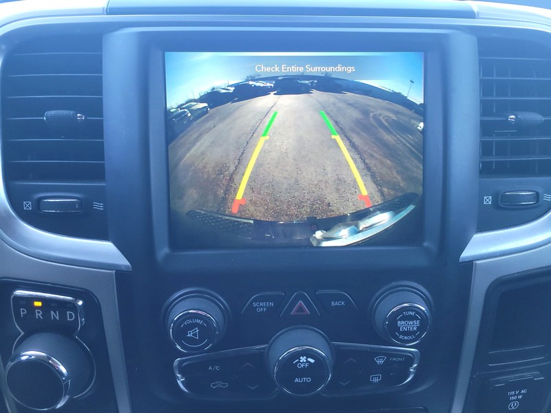 Ram 1500 Classic Vehicle Full-screen Gallery Image 15