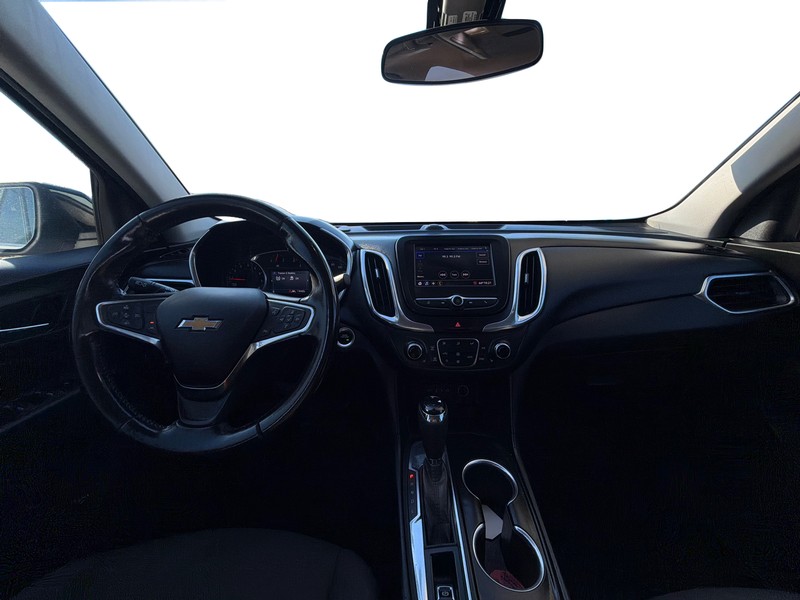 Chevrolet Equinox Vehicle Full-screen Gallery Image 15