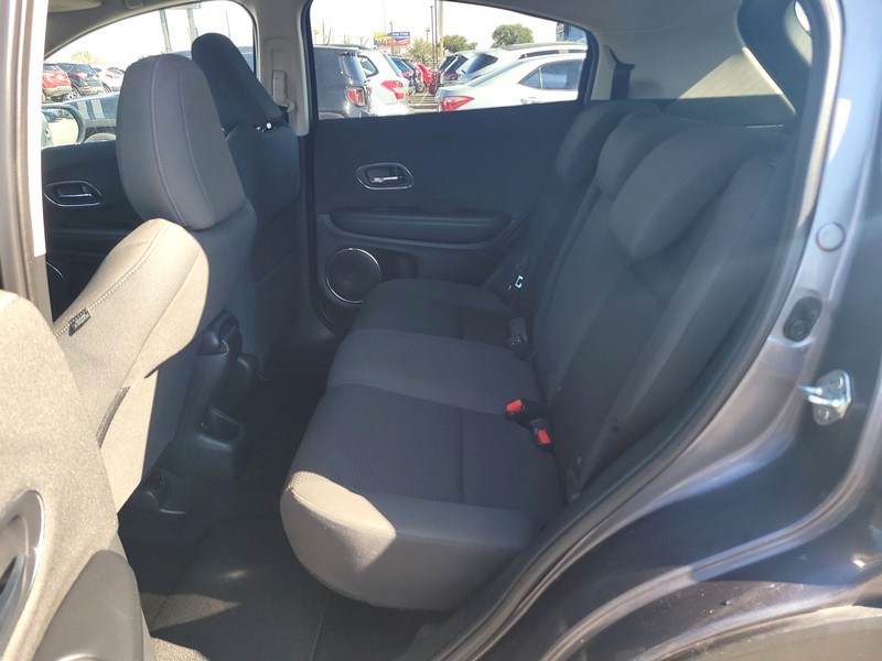 Honda HR-V Vehicle Full-screen Gallery Image 09