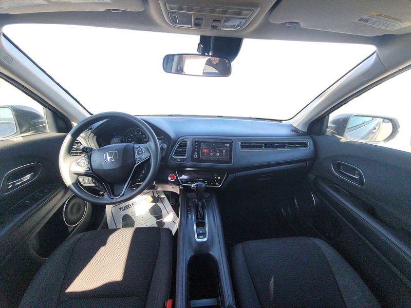 Honda HR-V Vehicle Full-screen Gallery Image 14