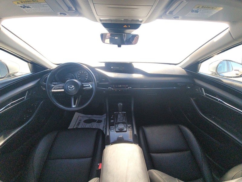 Mazda Mazda3 Sedan Vehicle Full-screen Gallery Image 13