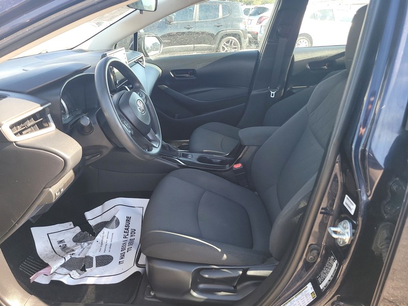 Toyota Corolla Vehicle Full-screen Gallery Image 08