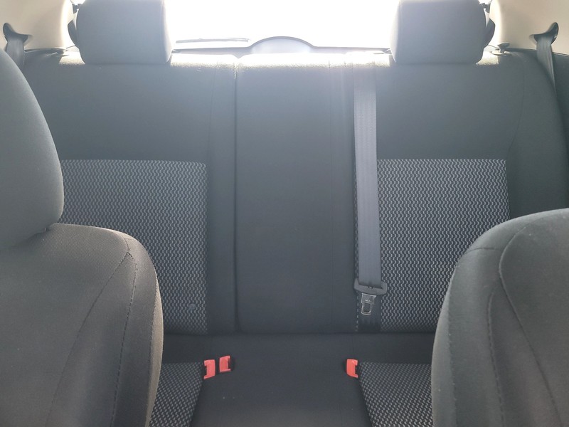 Nissan JUKE Vehicle Full-screen Gallery Image 13