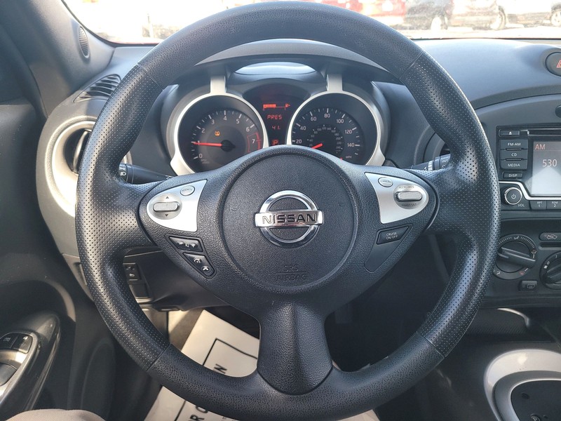Nissan JUKE Vehicle Full-screen Gallery Image 14