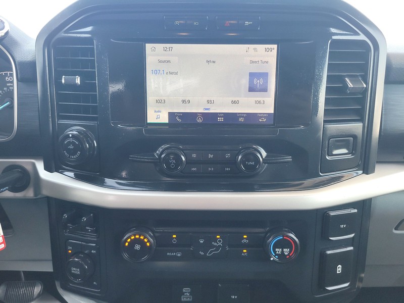 Ford F-150 Vehicle Full-screen Gallery Image 11