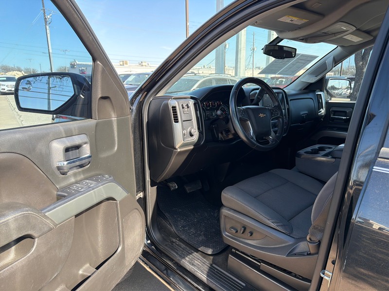 Chevrolet Silverado 1500 Vehicle Full-screen Gallery Image 09