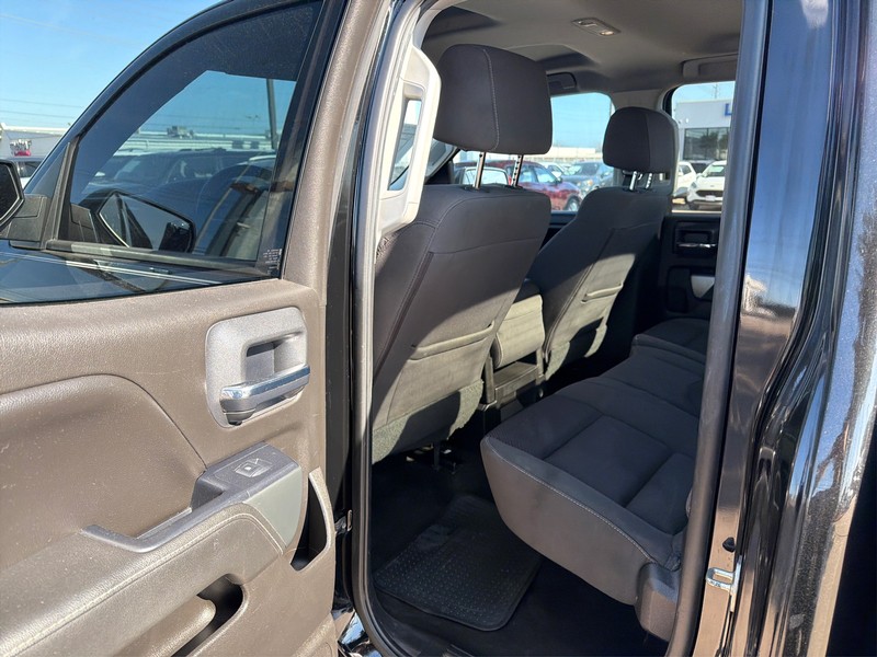 Chevrolet Silverado 1500 Vehicle Full-screen Gallery Image 10