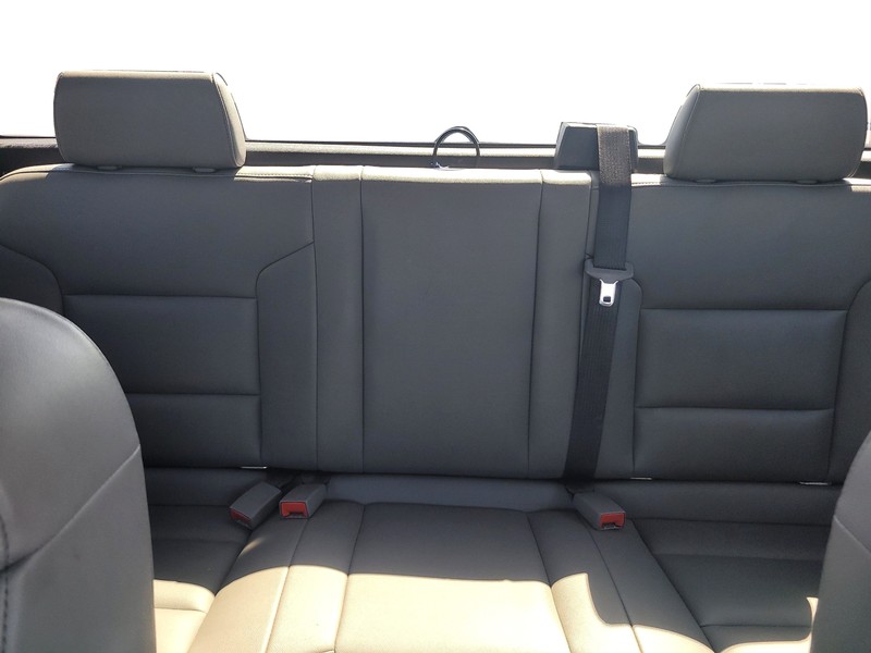 GMC Sierra 1500 Vehicle Full-screen Gallery Image 12