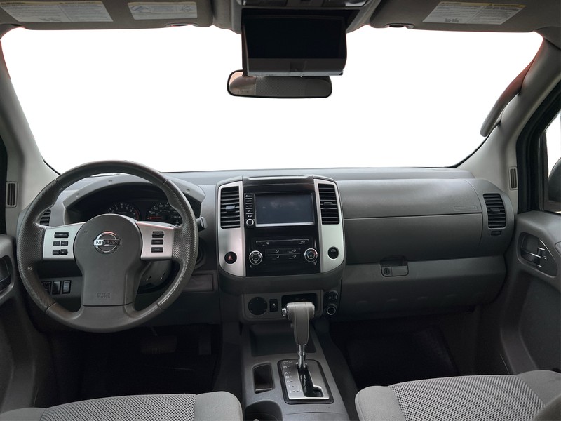 Nissan Frontier Vehicle Full-screen Gallery Image 14