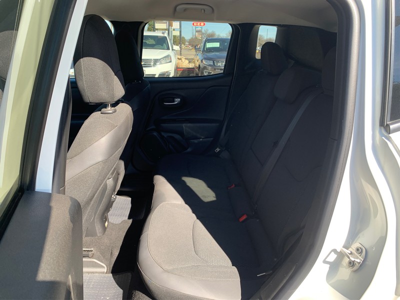 Jeep Renegade Vehicle Full-screen Gallery Image 5