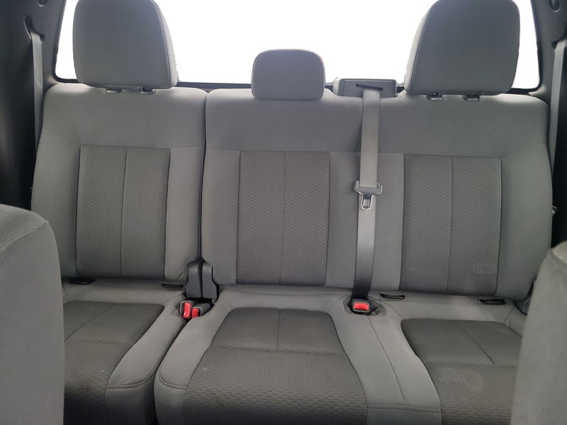 Ford F-150 Vehicle Full-screen Gallery Image 12