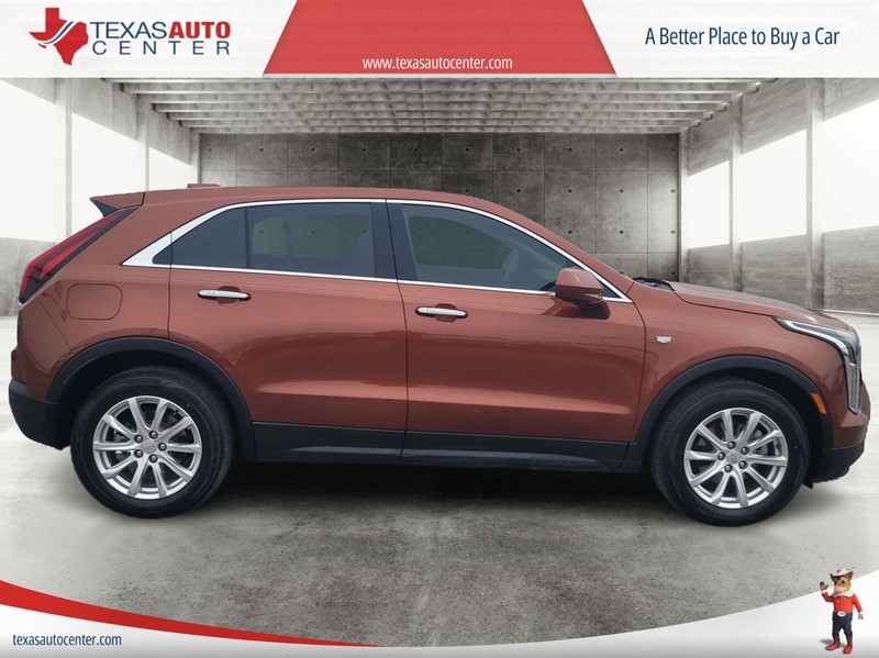 Cadillac XT4 Vehicle Full-screen Gallery Image 4