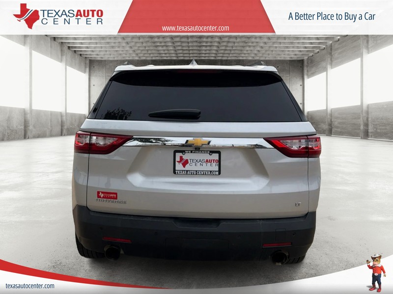 Chevrolet Traverse Vehicle Full-screen Gallery Image 06