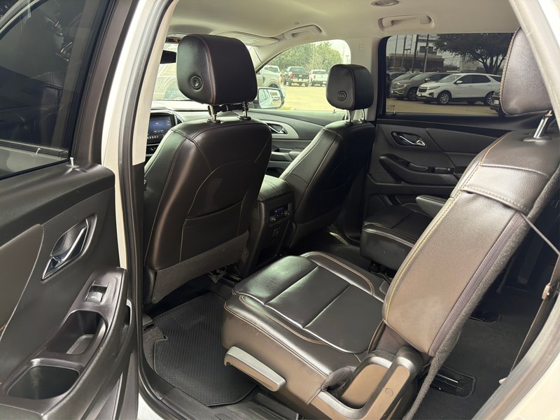 Chevrolet Traverse Vehicle Full-screen Gallery Image 10